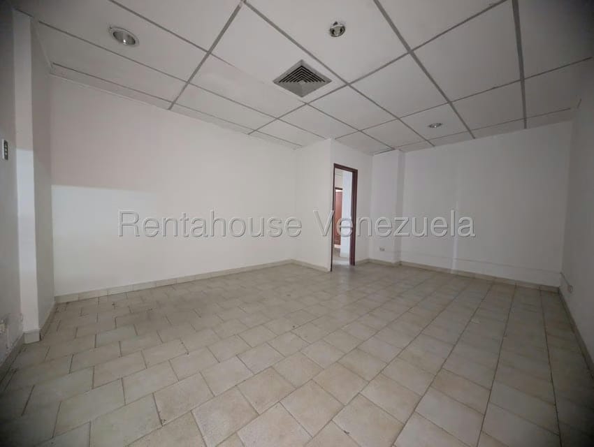Comercial (Oficina) en Venta en La Barraca, Aragua - 3