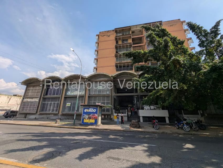 Comercial (Oficina) en Venta en La Barraca, Aragua - 30