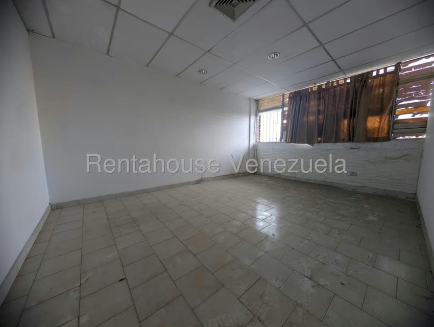 Comercial (Oficina) en Venta en La Barraca, Aragua - 7