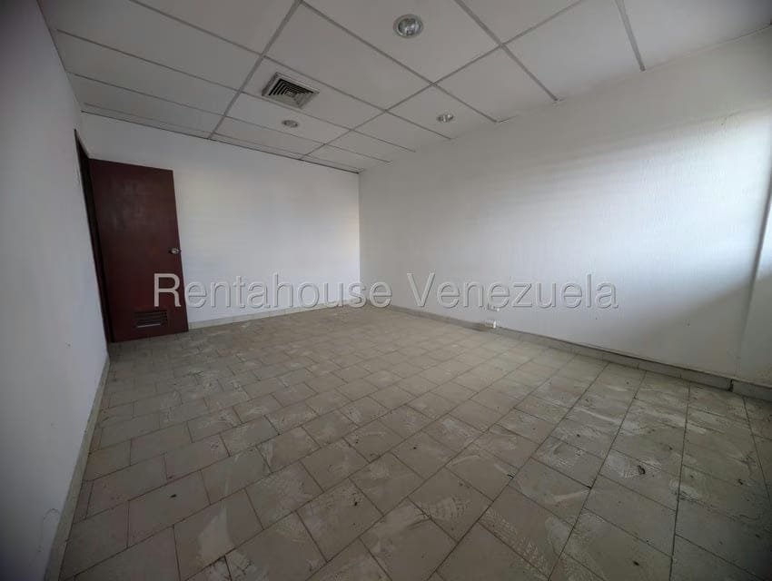 Comercial (Oficina) en Venta en La Barraca, Aragua - 10