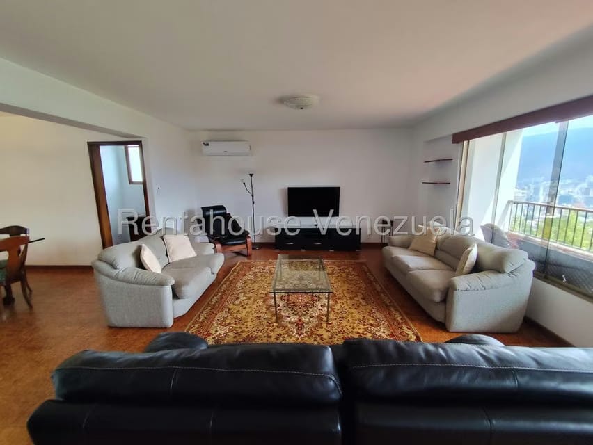 Apartamento (1 Nivel) en Alquiler en Colinas de Bello Monte, Distrito Metropolitano - 32