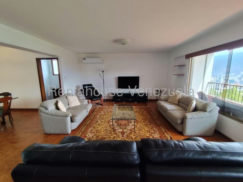 Apartamento (1 Nivel) en Alquiler en Colinas de Bello Monte, Distrito Metropolitano - 32