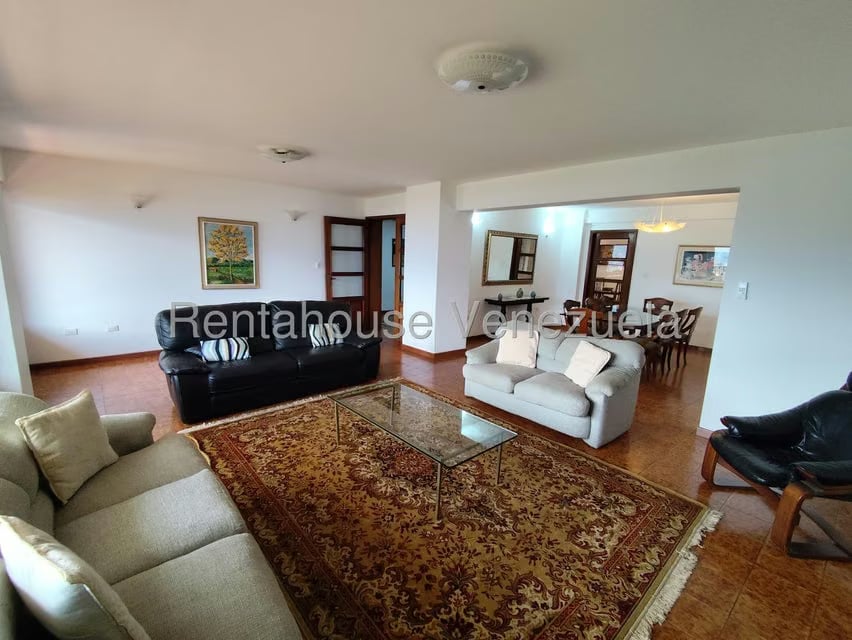 Apartamento (1 Nivel) en Alquiler en Colinas de Bello Monte, Distrito Metropolitano - 34