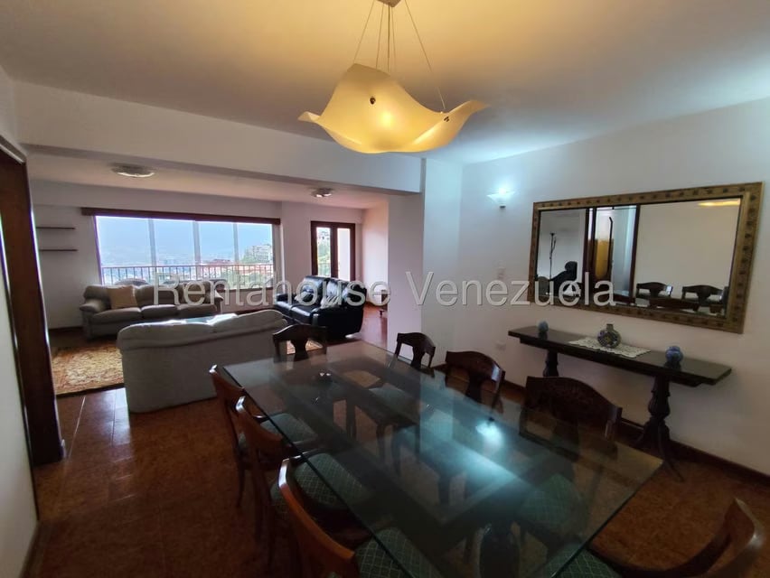 Apartamento (1 Nivel) en Alquiler en Colinas de Bello Monte, Distrito Metropolitano - 43