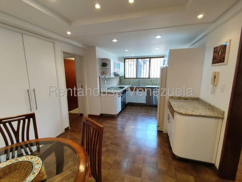 Apartamento (1 Nivel) en Alquiler en Colinas de Bello Monte, Distrito Metropolitano - 56