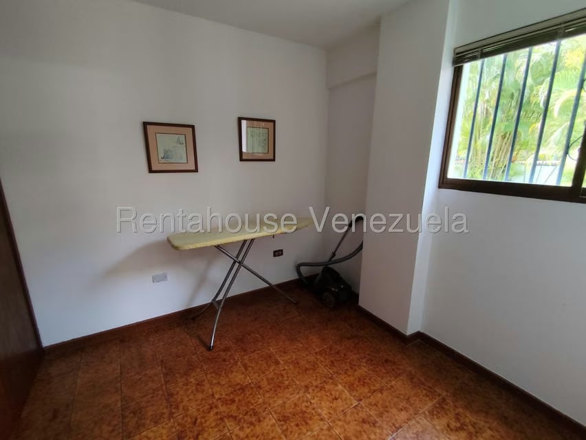 Apartamento (1 Nivel) en Alquiler en Colinas de Bello Monte, Distrito Metropolitano - 63