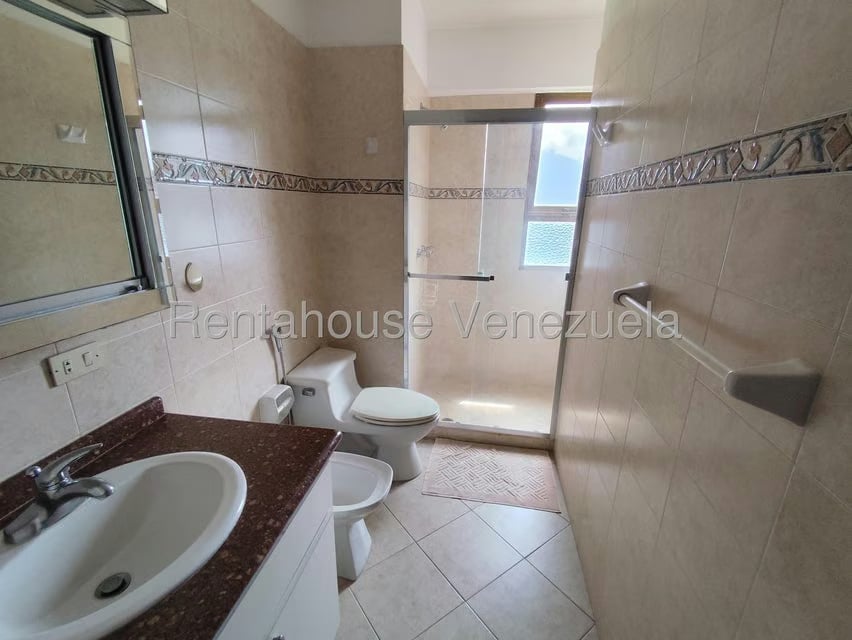 Apartamento (1 Nivel) en Alquiler en Colinas de Bello Monte, Distrito Metropolitano - 67