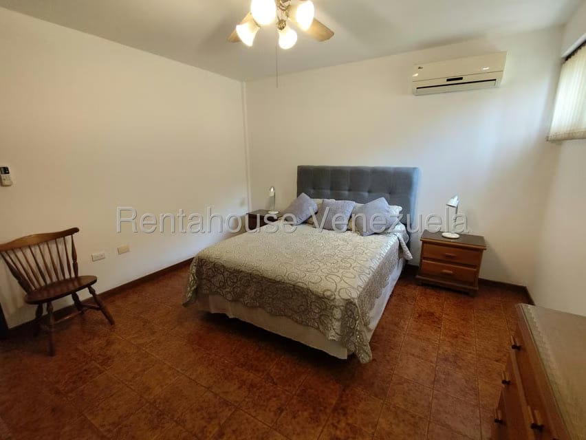 Apartamento (1 Nivel) en Alquiler en Colinas de Bello Monte, Distrito Metropolitano - 69