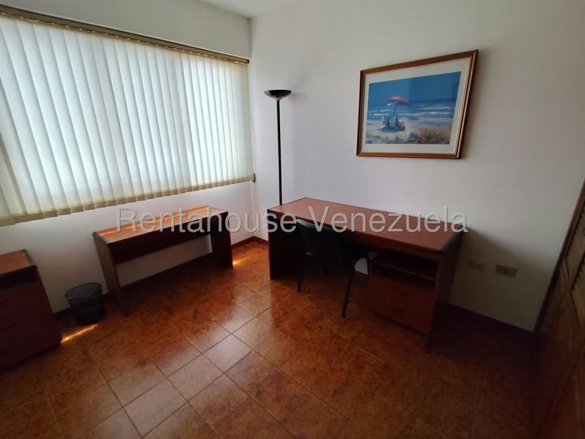 Apartamento (1 Nivel) en Alquiler en Colinas de Bello Monte, Distrito Metropolitano - 71