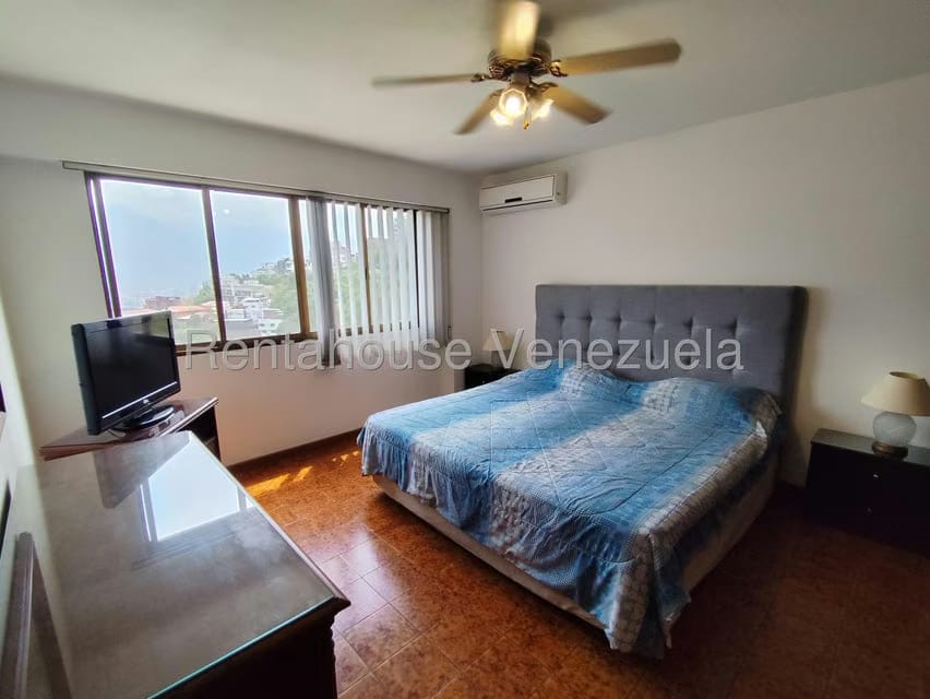 Apartamento (1 Nivel) en Alquiler en Colinas de Bello Monte, Distrito Metropolitano - 75