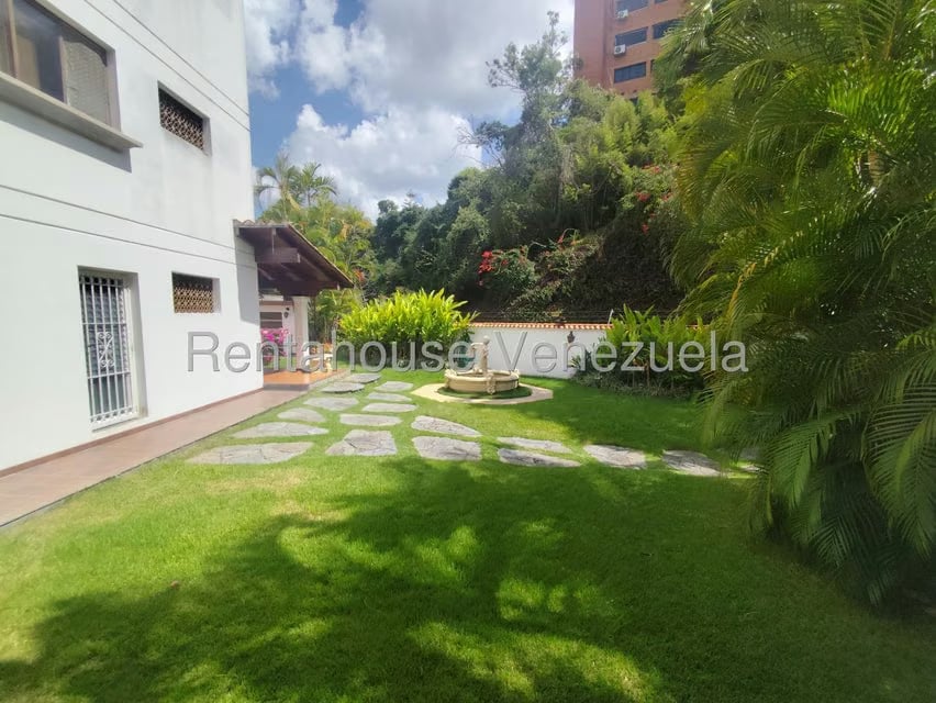 Apartamento (1 Nivel) en Alquiler en Colinas de Bello Monte, Distrito Metropolitano - 80