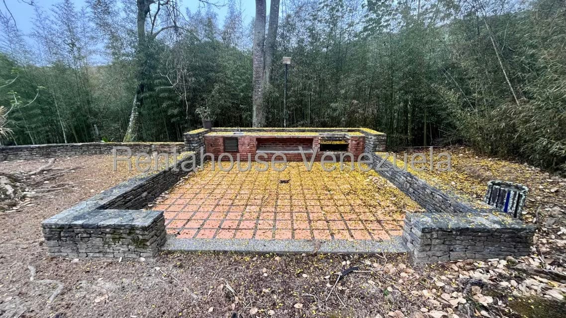 Apartamento (1 Nivel) en Alquiler en Parque Oripoto, Distrito Metropolitano - 11