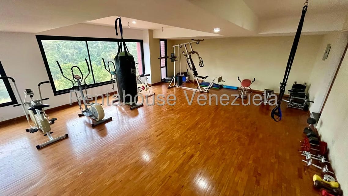 Apartamento (1 Nivel) en Alquiler en Parque Oripoto, Distrito Metropolitano - 15
