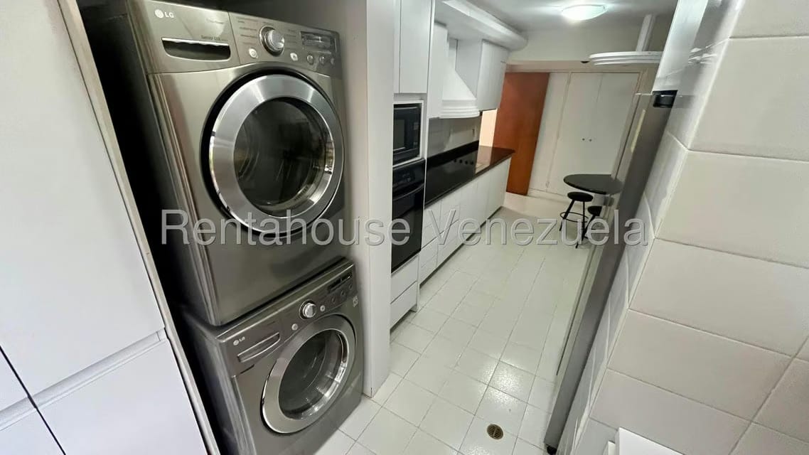 Apartamento (1 Nivel) en Alquiler en Parque Oripoto, Distrito Metropolitano - 18