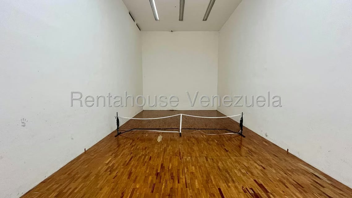 Apartamento (1 Nivel) en Alquiler en Parque Oripoto, Distrito Metropolitano - 9