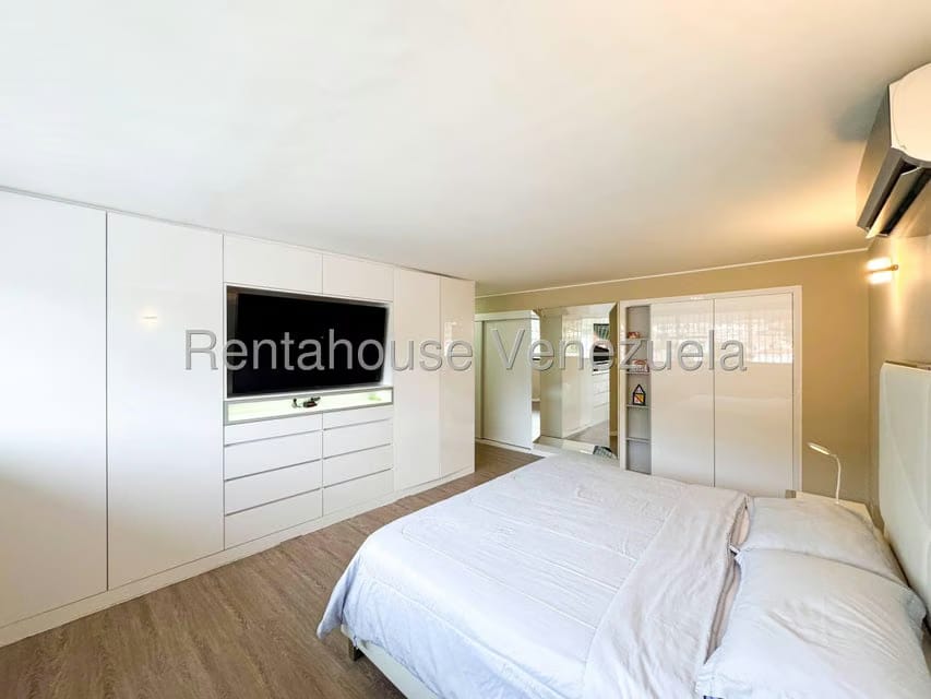 Apartamento (1 Nivel) en Venta en Cumbres de Curumo, Distrito Metropolitano - 29