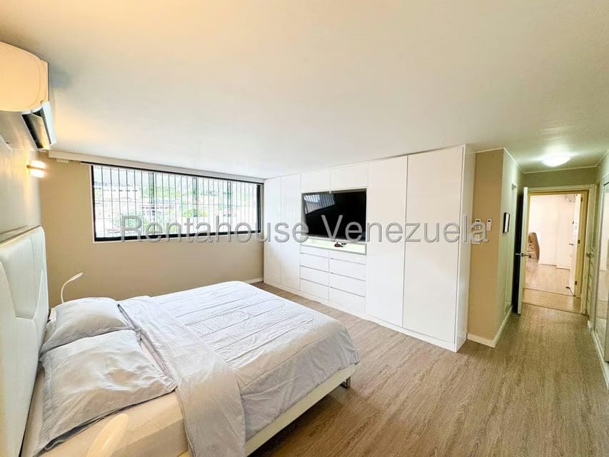 Apartamento (1 Nivel) en Venta en Cumbres de Curumo, Distrito Metropolitano - 30