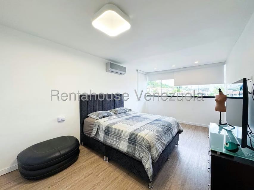 Apartamento (1 Nivel) en Venta en Cumbres de Curumo, Distrito Metropolitano - 34