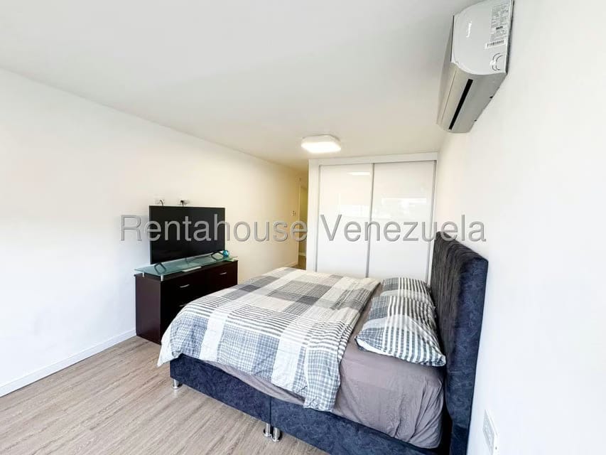 Apartamento (1 Nivel) en Venta en Cumbres de Curumo, Distrito Metropolitano - 36