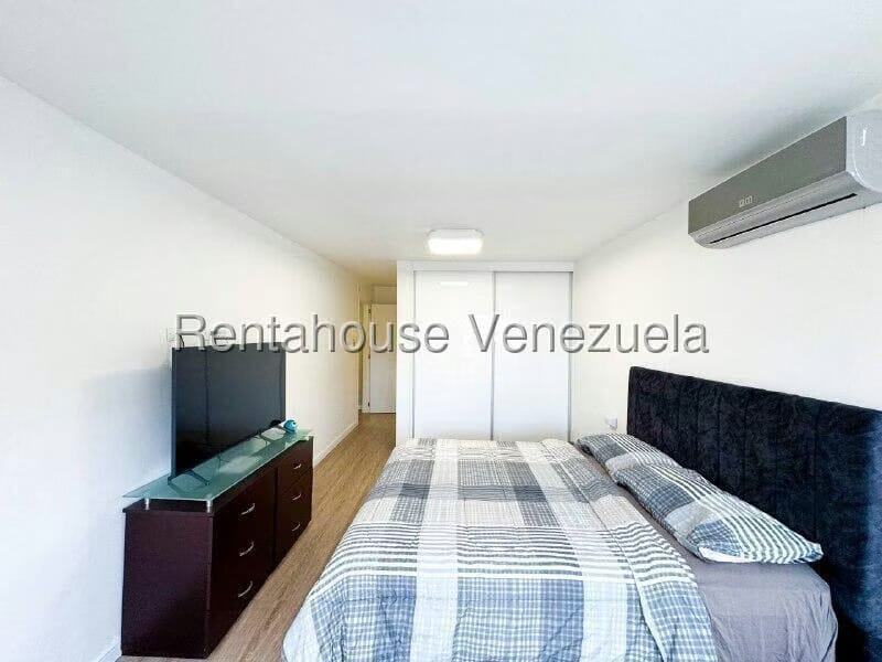 Apartamento (1 Nivel) en Venta en Cumbres de Curumo, Distrito Metropolitano - 37