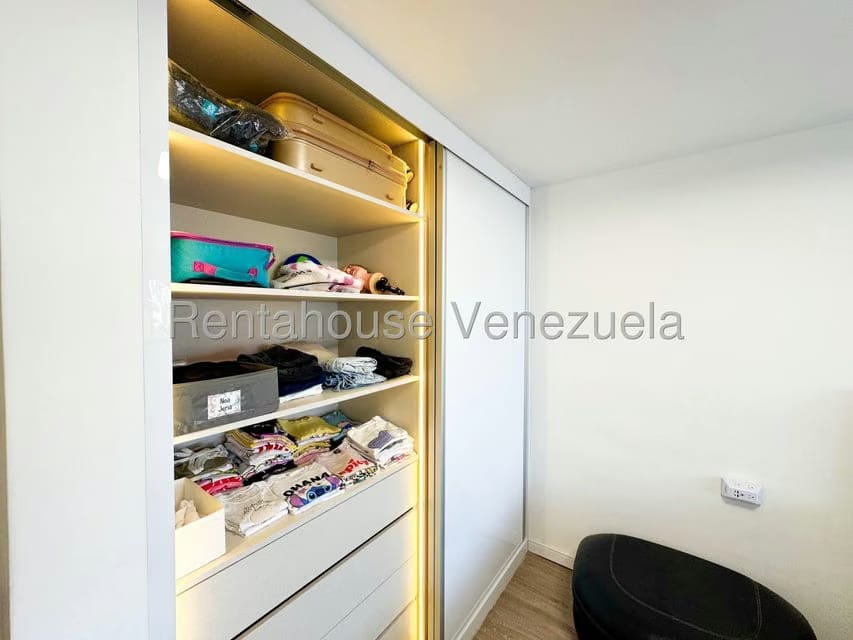 Apartamento (1 Nivel) en Venta en Cumbres de Curumo, Distrito Metropolitano - 40
