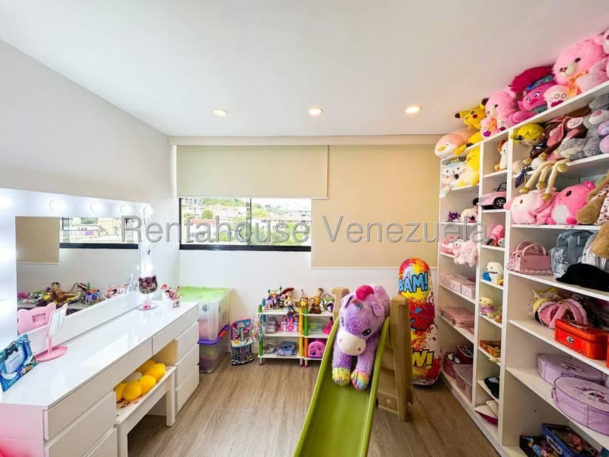 Apartamento (1 Nivel) en Venta en Cumbres de Curumo, Distrito Metropolitano - 43