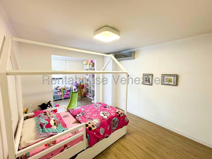 Apartamento (1 Nivel) en Venta en Cumbres de Curumo, Distrito Metropolitano - 45