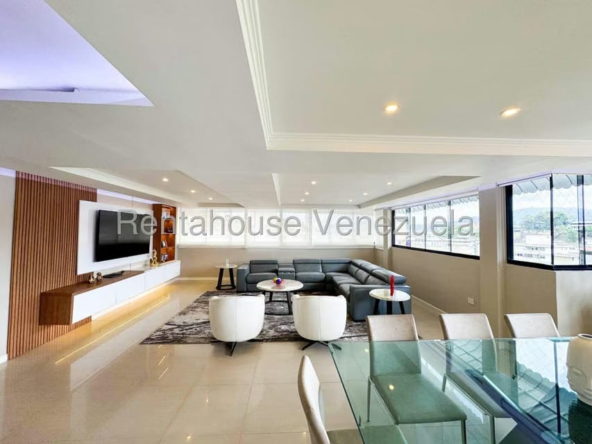 Apartamento (1 Nivel) en Venta en Cumbres de Curumo, Distrito Metropolitano - 8