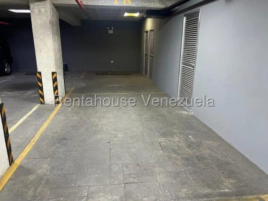 Apartamento en Alquiler en los naranjos de las mercedes Caracas