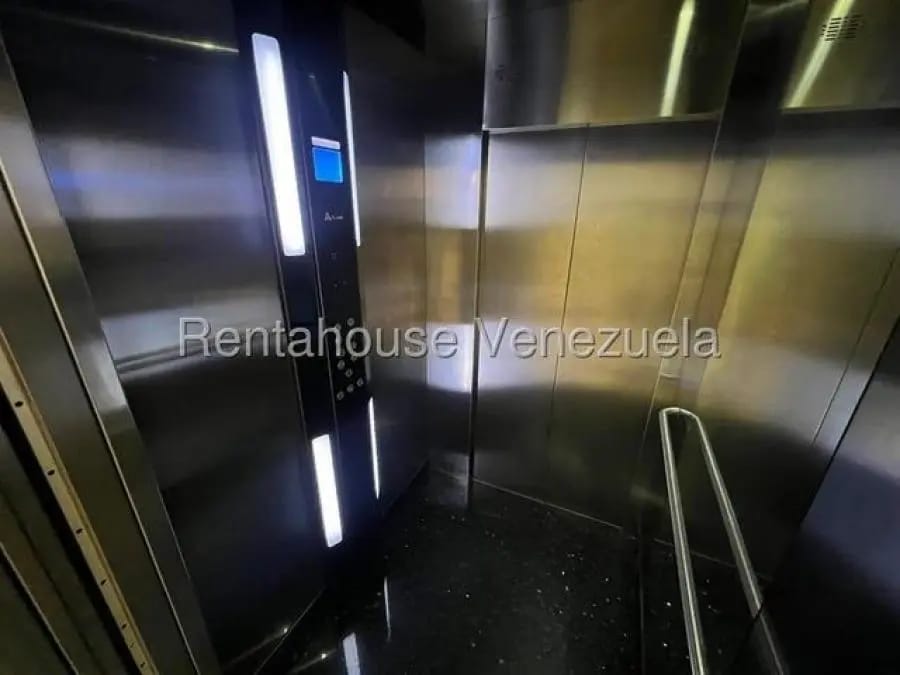 Apartamento en Alquiler en los naranjos de las mercedes Caracas - 19