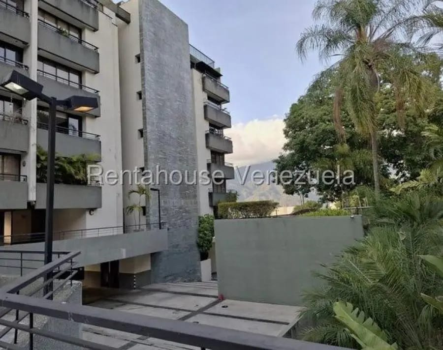 Apartamento en Alquiler en colinas de bello monte Caracas - 2