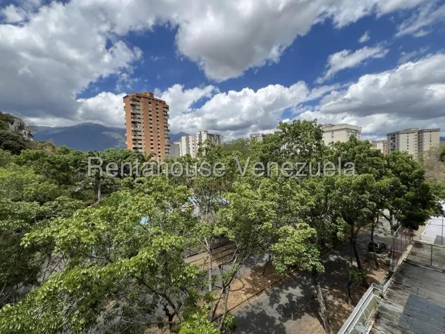 Apartamento en Venta en Colinas de la Colifornia Caracas - 3