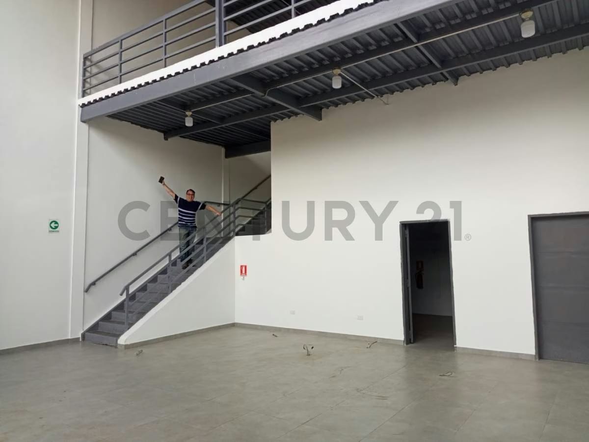 El Local y Galpón ideal que buscas - 4