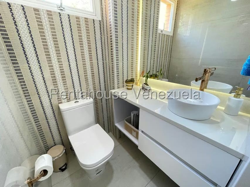Apartamento (1 Nivel) en Venta en Lomas del Sol, Distrito Metropolitano - 30