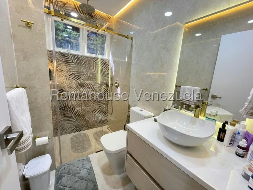 Apartamento (1 Nivel) en Venta en Lomas del Sol, Distrito Metropolitano - 42