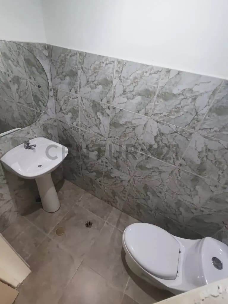 Local comercial en alquiler avenida principal de Lechería - 8