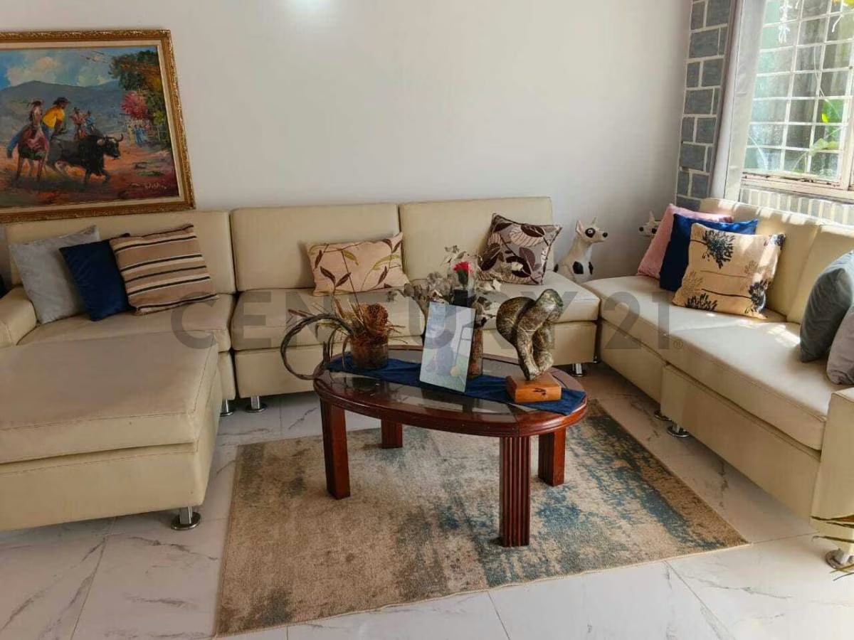 Urb. Bosque Verde Guatire Casa en Venta - 2