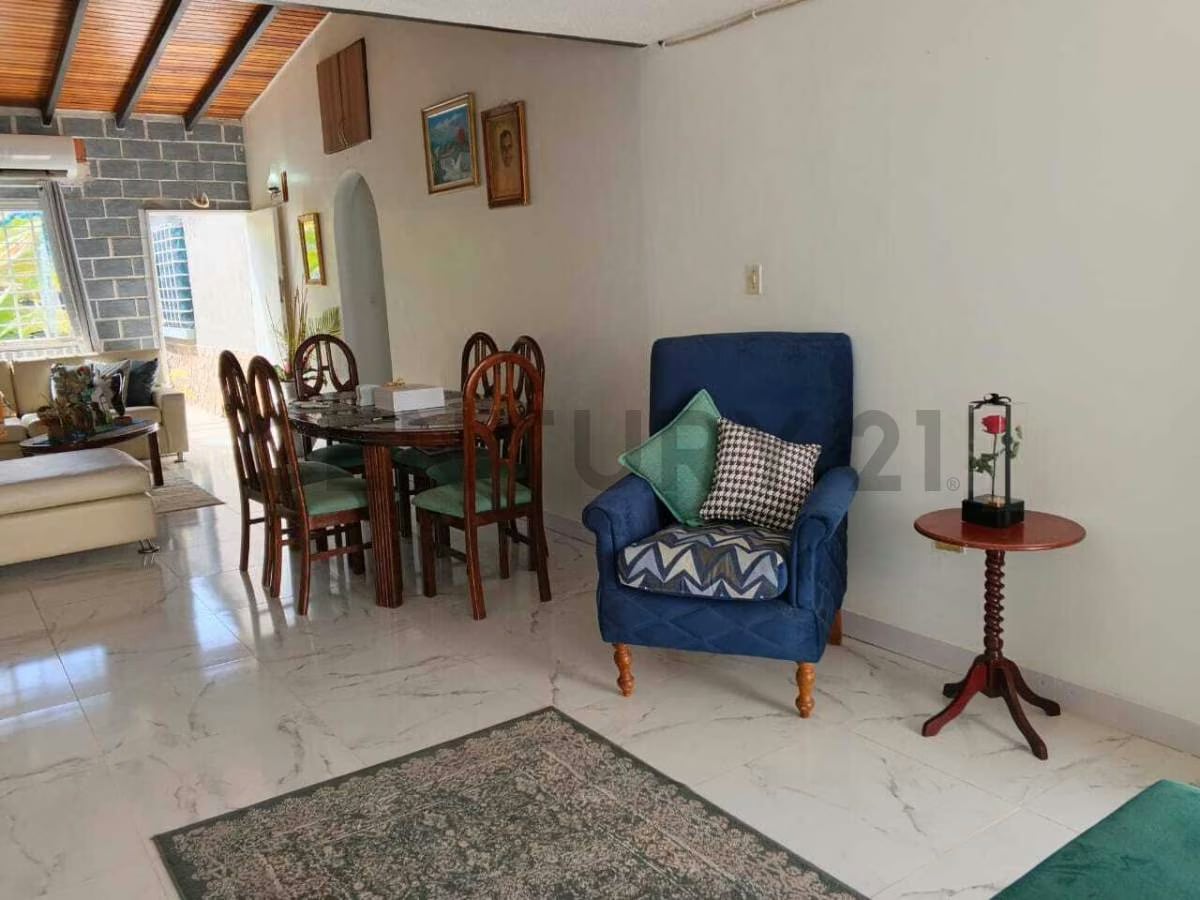 Urb. Bosque Verde Guatire Casa en Venta - 3