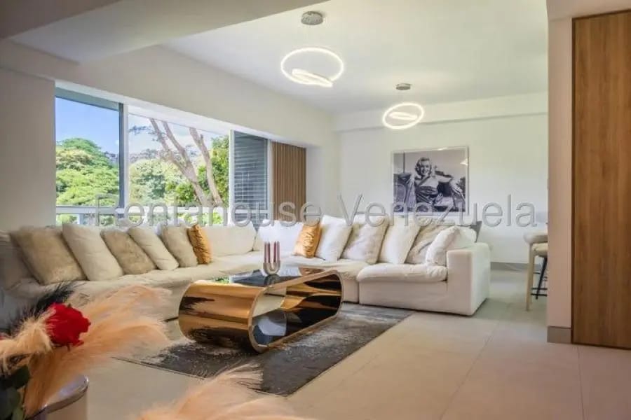 Apartamento en Alquiler en los naranjos de las mercedes Caracas