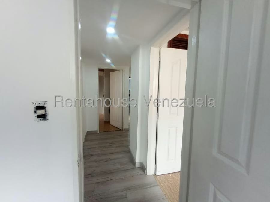 Apartamento en Venta en La Urbina Caracas - 2