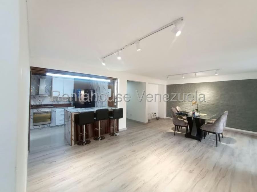 Apartamento en Venta en La Urbina Caracas - 3