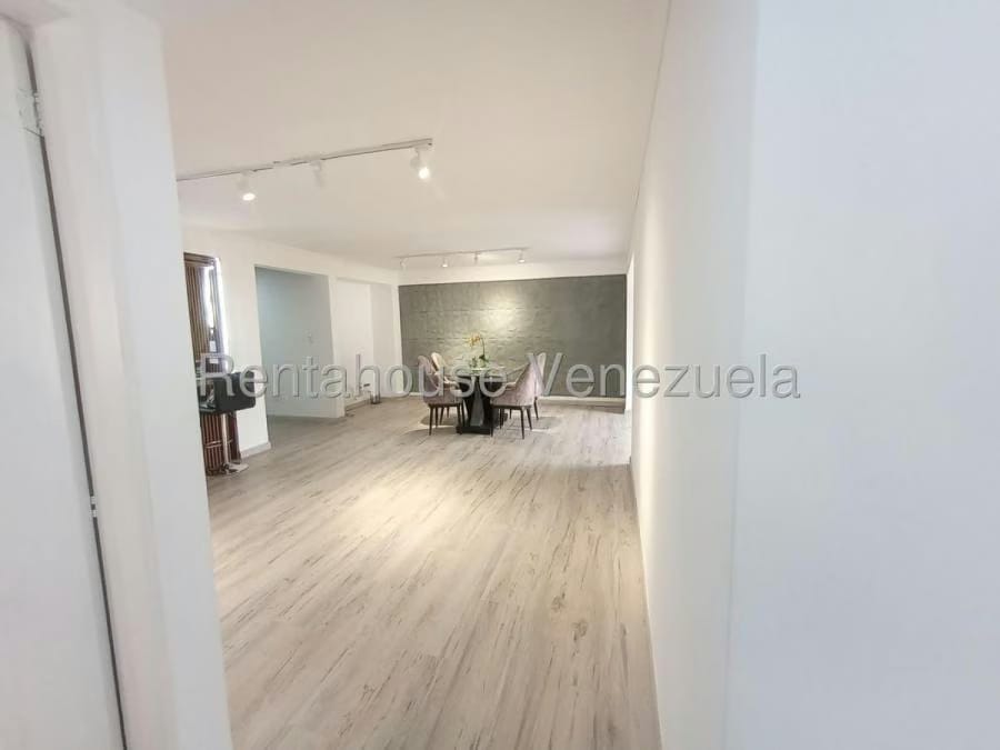 Apartamento en Venta en La Urbina Caracas - 8