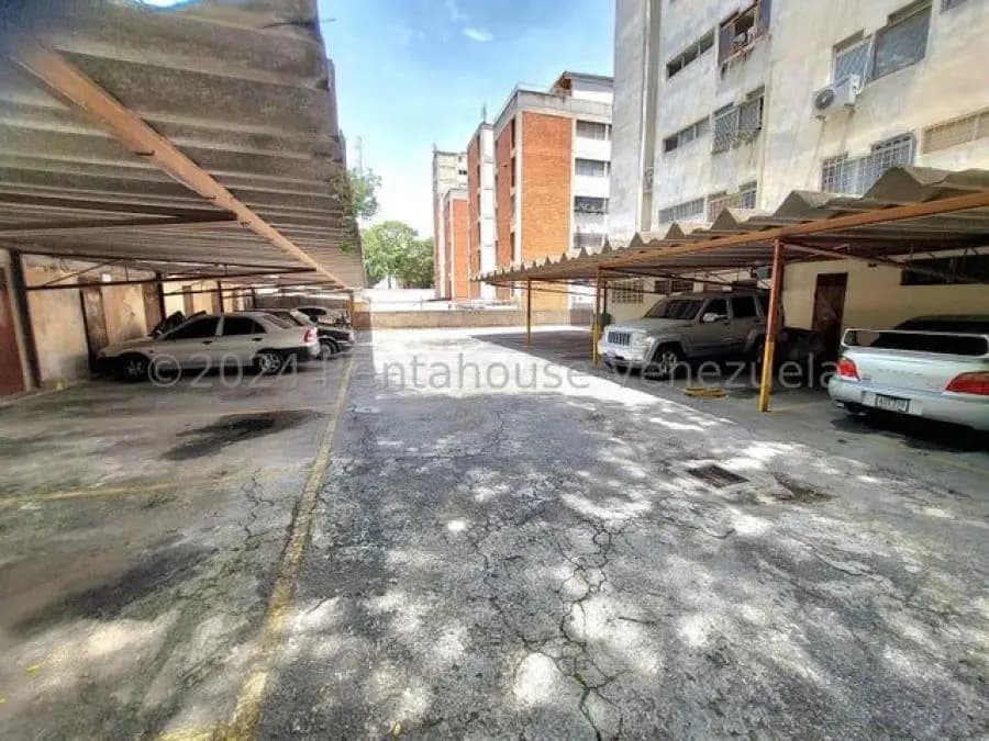 Apartamento en Venta en el cafetal Caracas - 9