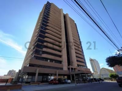 VENDE Moderna Oficina en Torre Claret Sector 5 de Julio