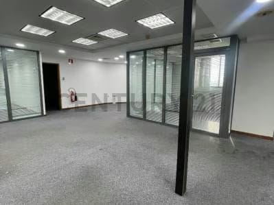 VENDE Moderna Oficina en Torre Claret Sector 5 de Julio - 5