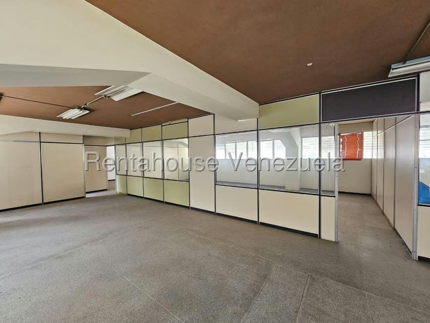 Comercial (Edificio) en Venta en La Urbina, Distrito Metropolitano - 13