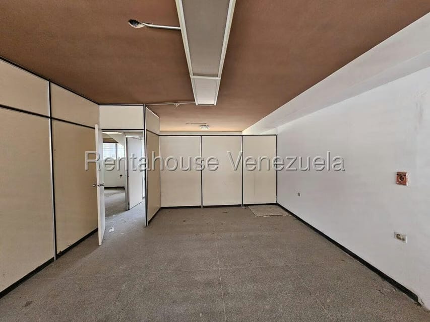 Comercial (Edificio) en Venta en La Urbina, Distrito Metropolitano - 15