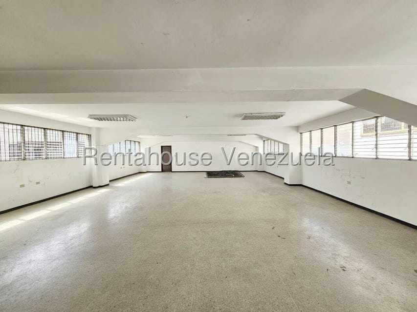 Comercial (Edificio) en Venta en La Urbina, Distrito Metropolitano - 19