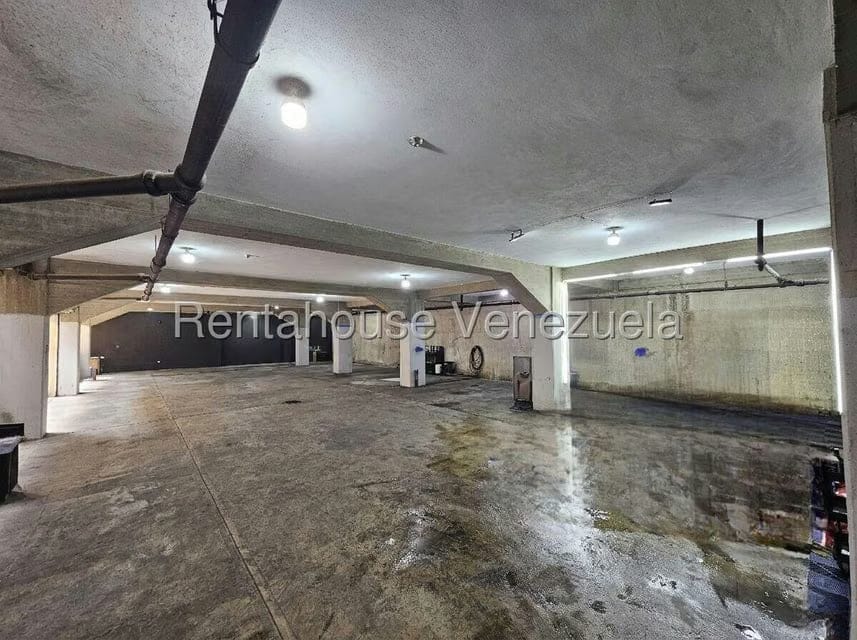 Comercial (Edificio) en Venta en La Urbina, Distrito Metropolitano - 31
