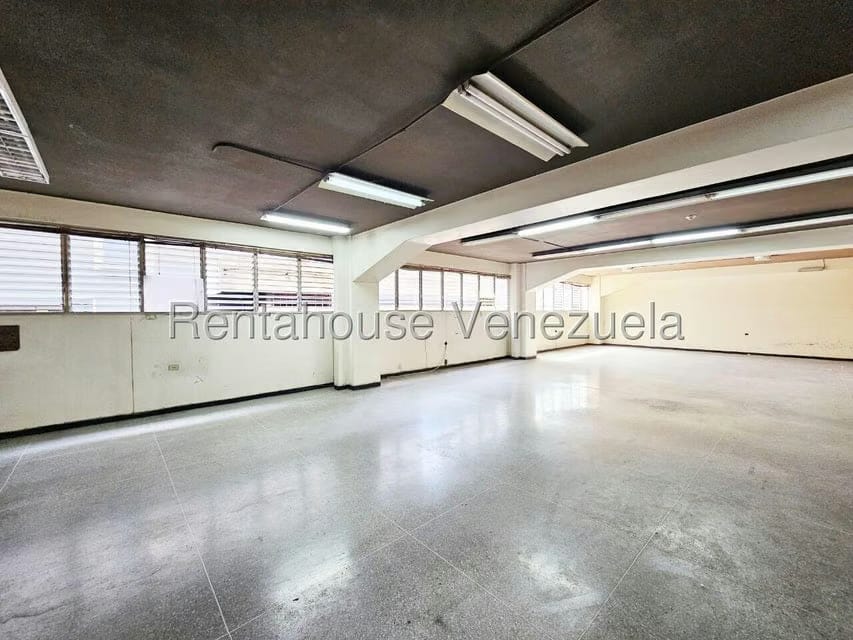 Comercial (Edificio) en Venta en La Urbina, Distrito Metropolitano - 6